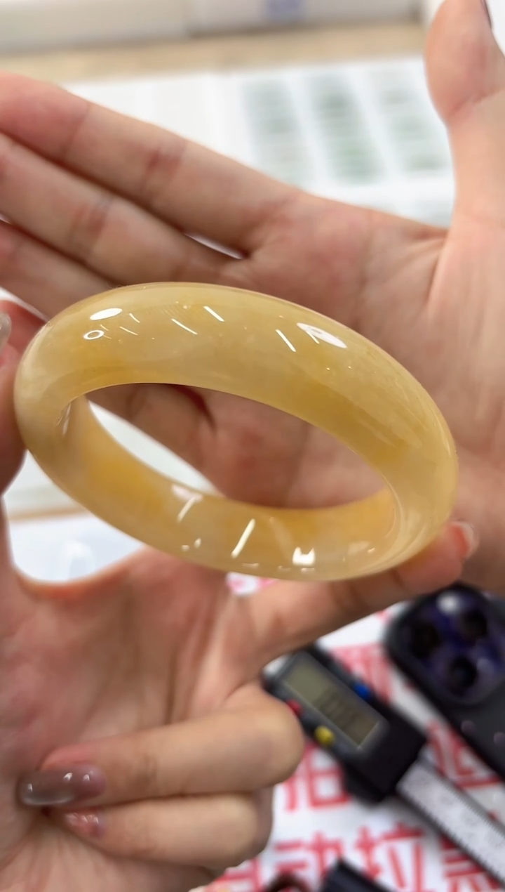 未镶嵌手镯石英质玉86-59HU