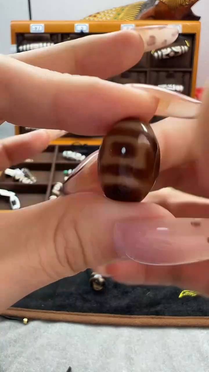 玛瑙/玉髓（覆膜）颈饰未镶嵌230.（微瑕）