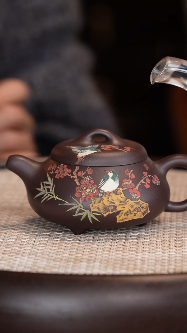 茶壶紫砂【张彩萍】黑墩头汉棠石瓢   150CC