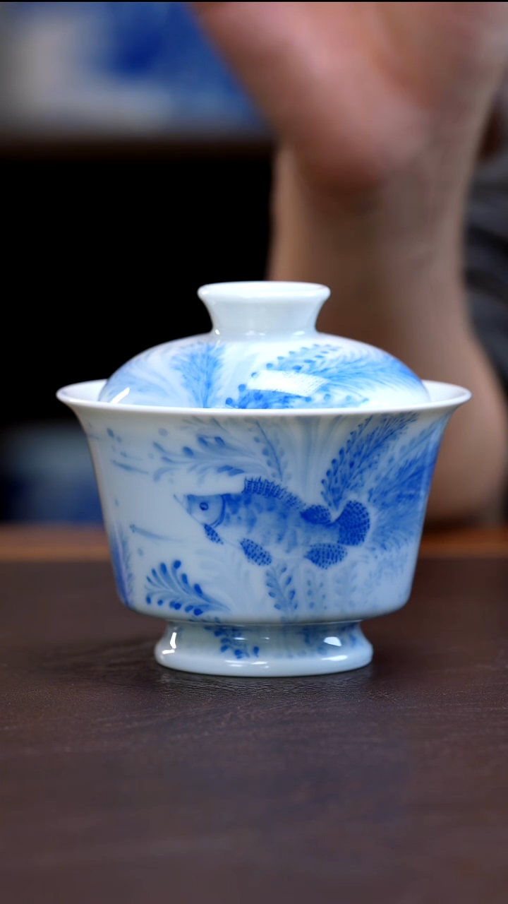 青山秋雨鱼盖碗陶瓷