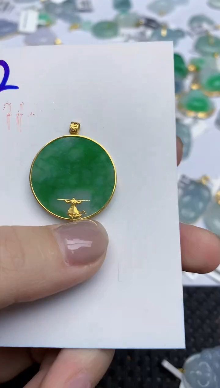【闪购商品】翡翠颈饰18K金镶嵌天然翡翠A货