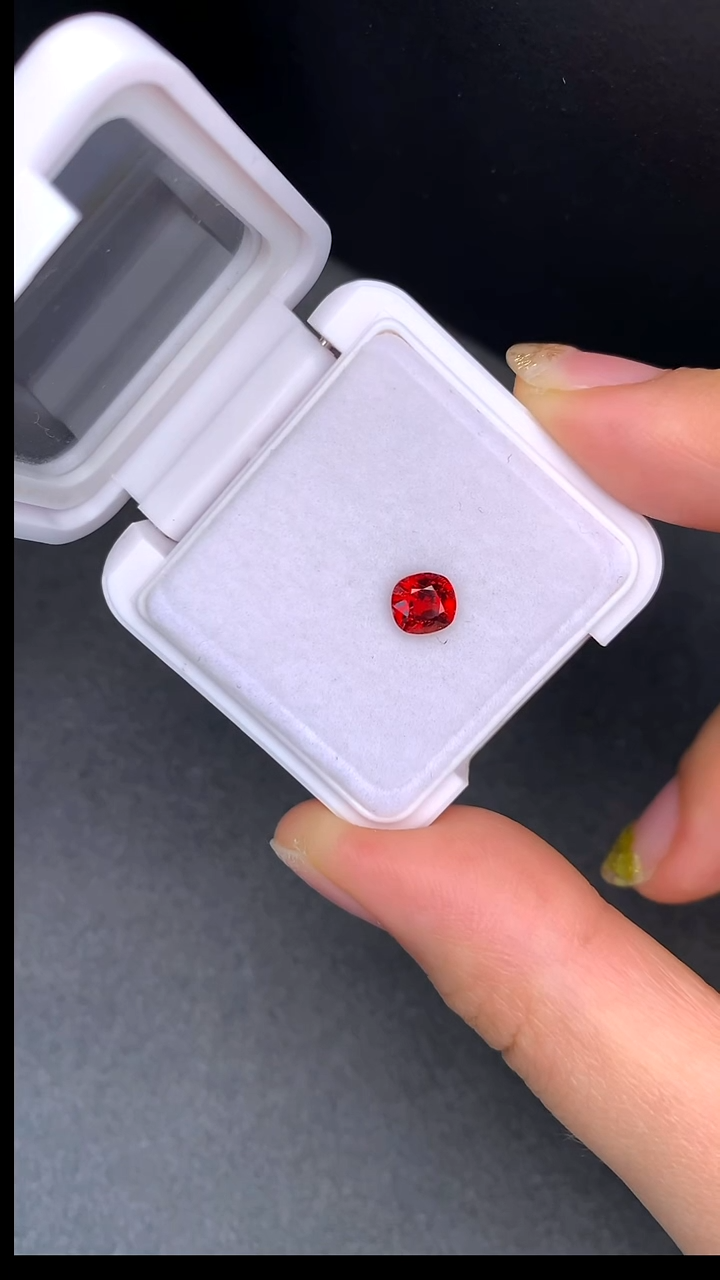 【闪购商品】尖晶石裸石未镶嵌96分