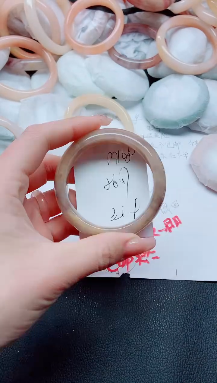 【闪购商品】石英质玉手镯未镶嵌M166-56/57