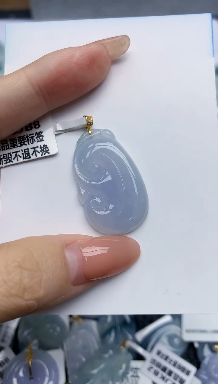 【闪购商品】翡翠挂件18K金镶嵌天然翡翠A货