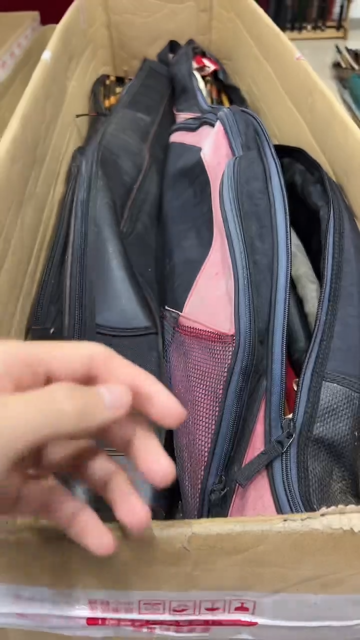 用****6鱼竿 孤品微瑕疵 以直播间讲解为主