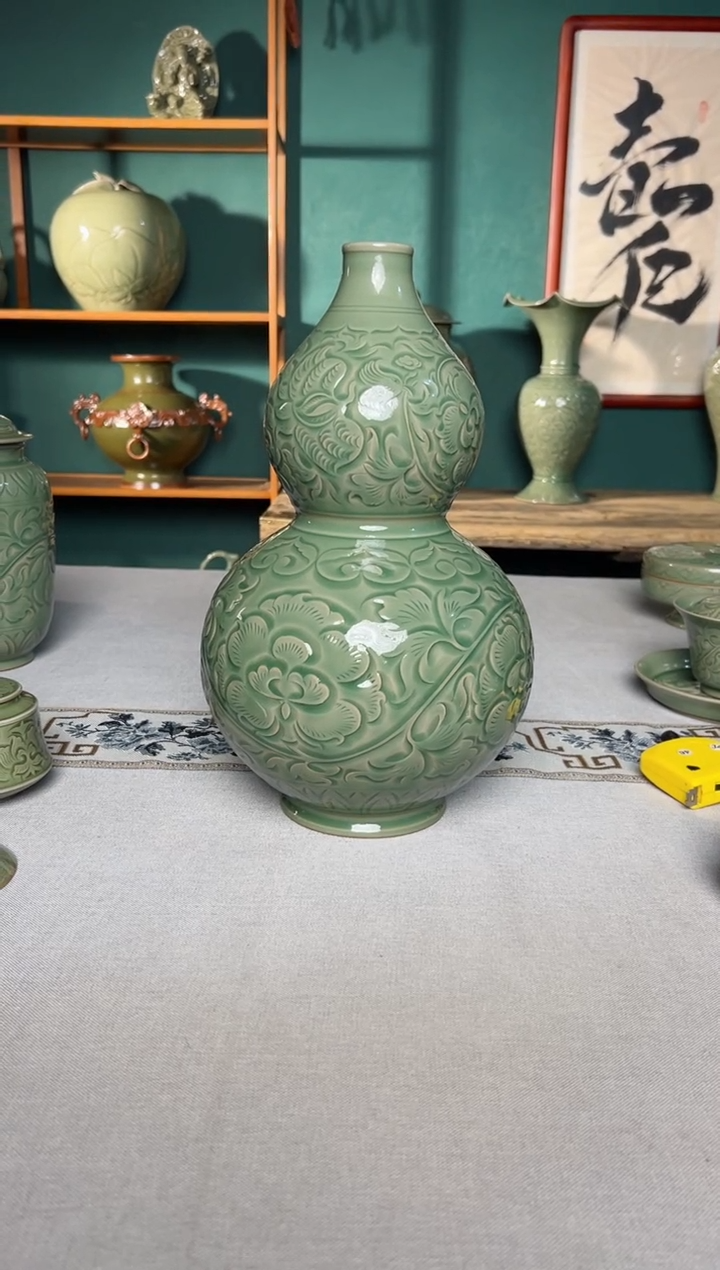 【闪购商品】其他耀州窑纯手工秘色凤衔牡丹葫芦瓶