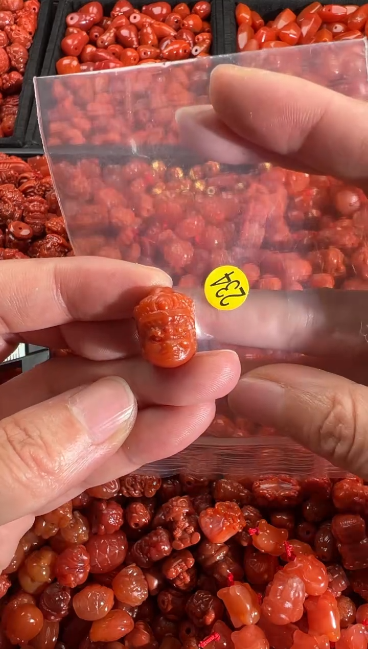 【闪购商品】南红玛瑙颈饰未镶嵌1