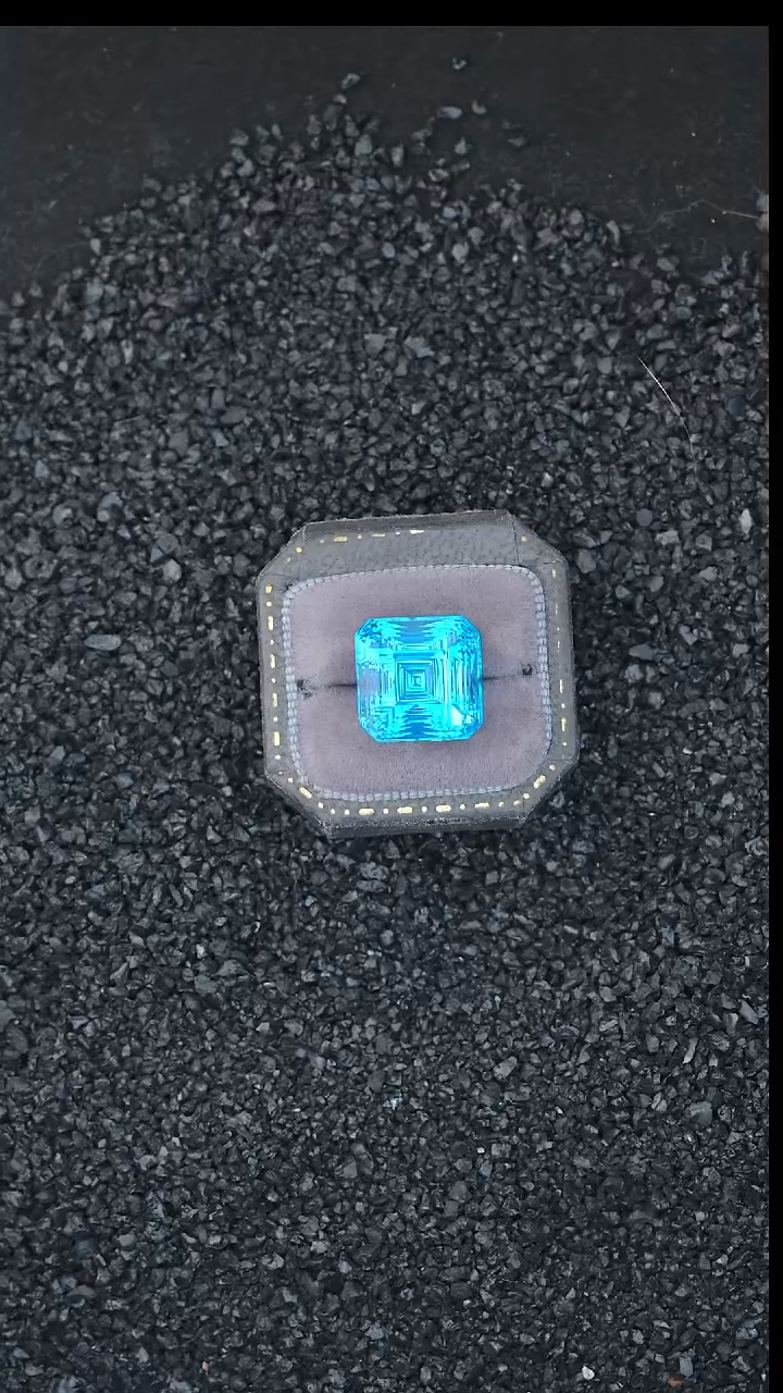 【闪购商品】托帕石裸石未镶嵌14.12克拉