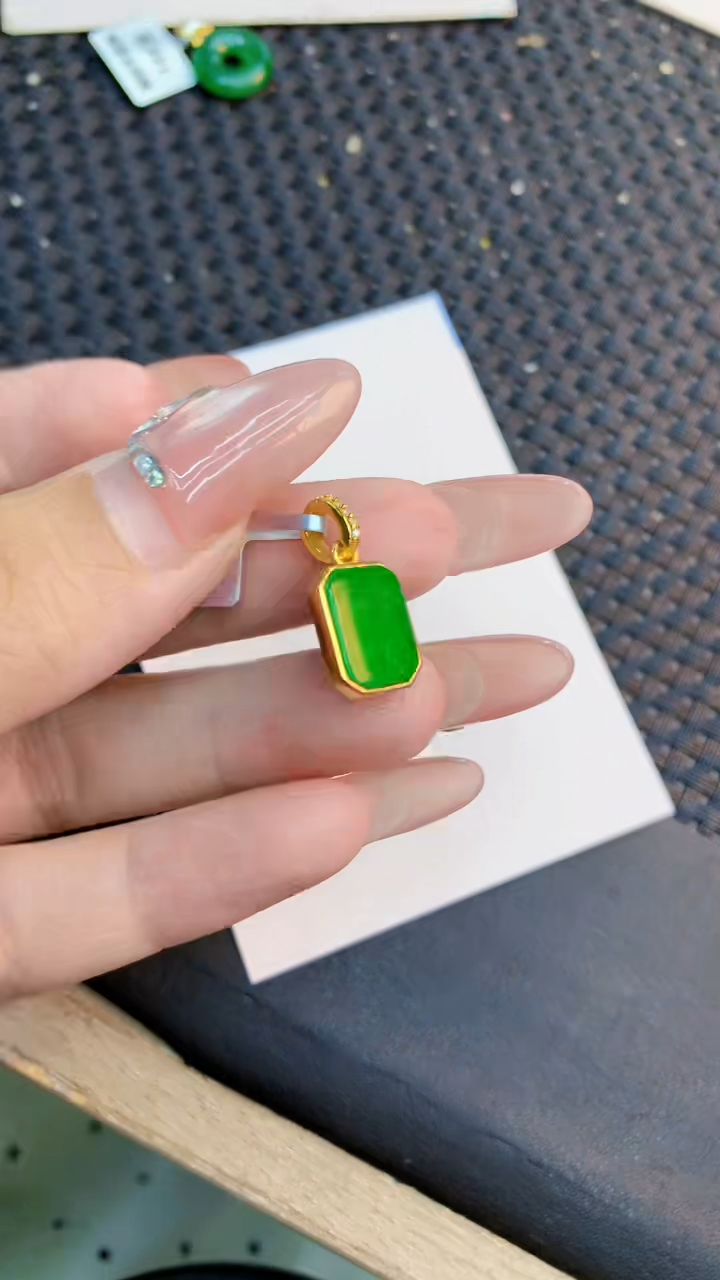 翡翠银S925镶嵌吊坠(不含链)1