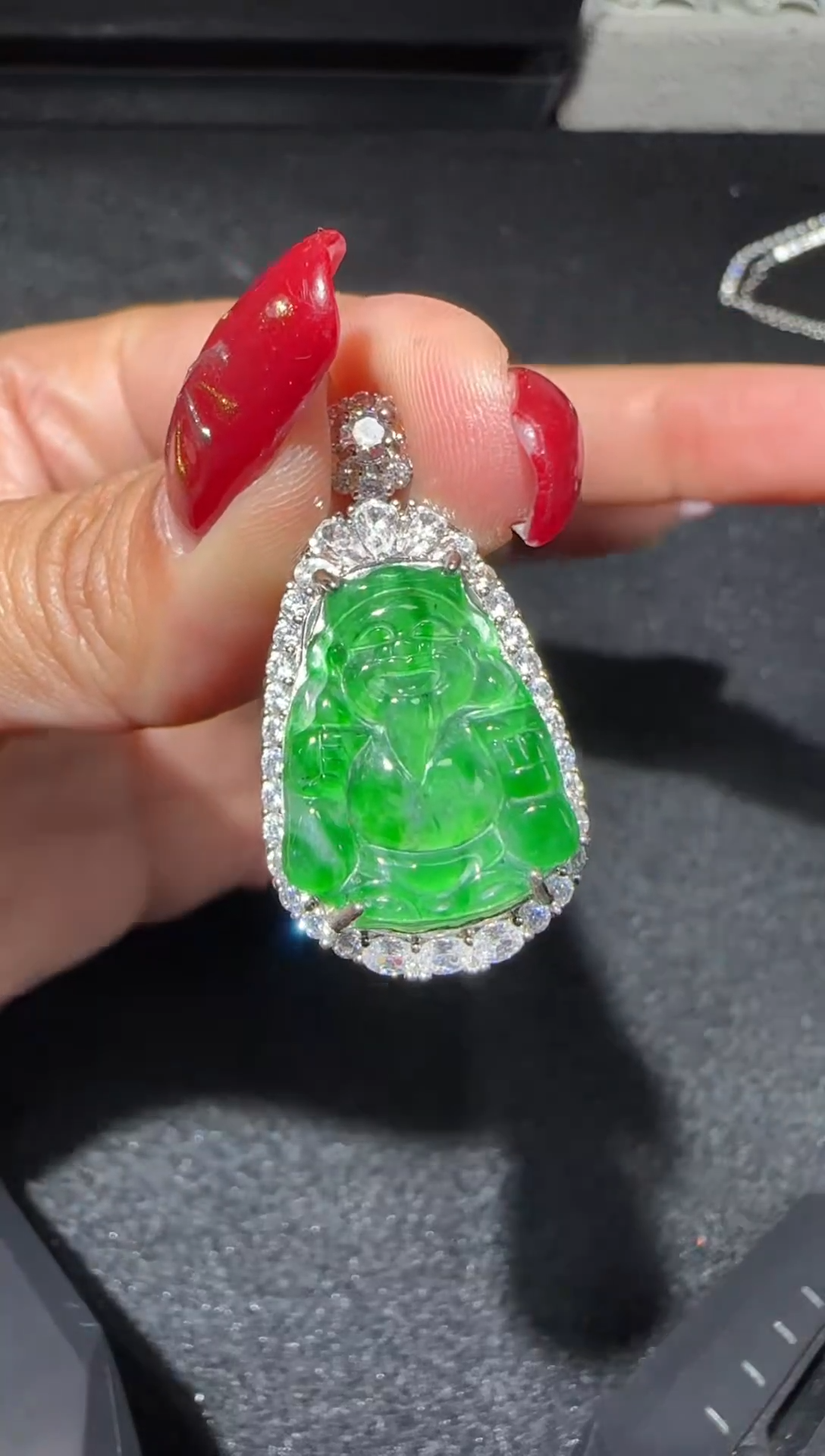 【闪购商品】翡翠吊坠(赠链)未镶嵌多样性发货拍一发一