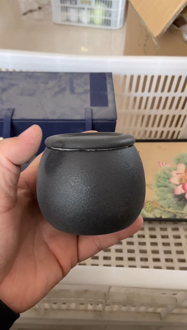 无运费险有瑕疵的摄影的产品有使用过的痕迹有点脏介意勿拍