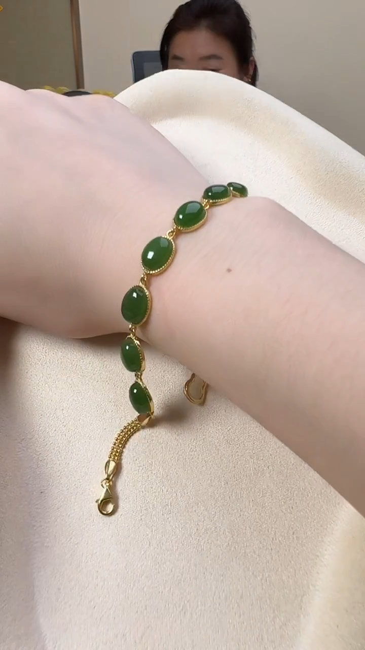 未镶嵌手链和田玉（碧玉）手链