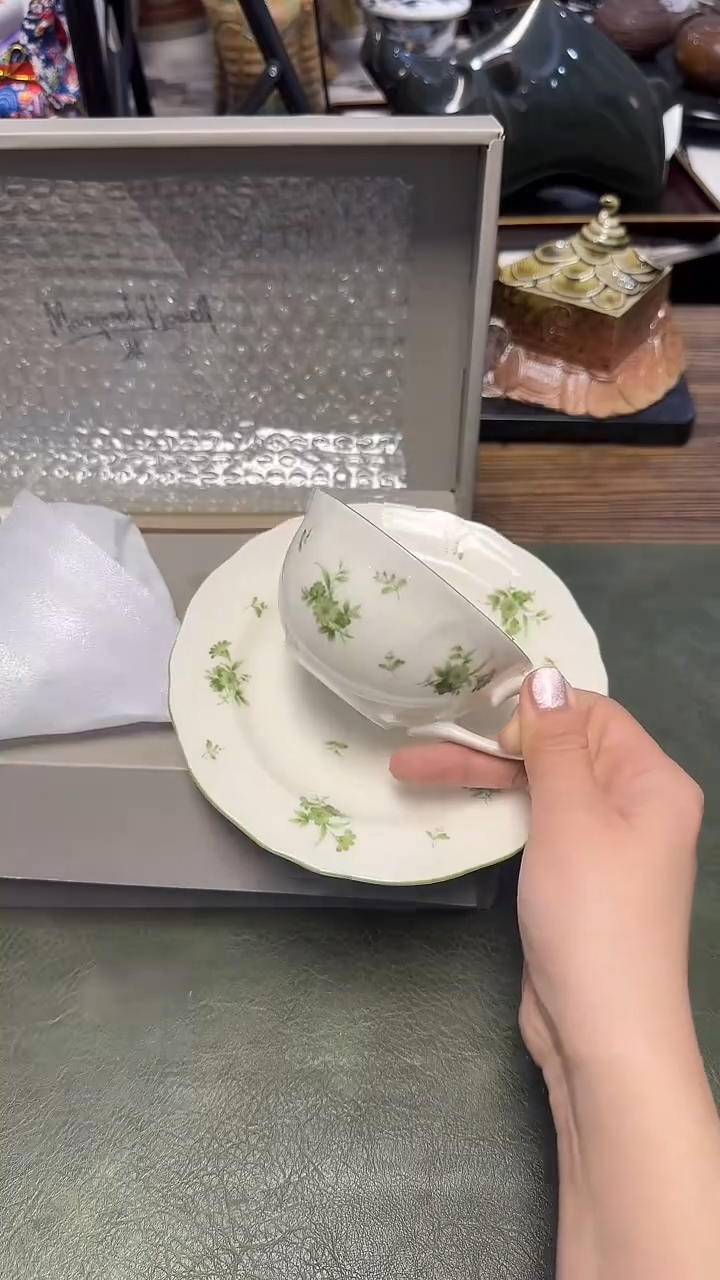 134带款2套咖啡杯