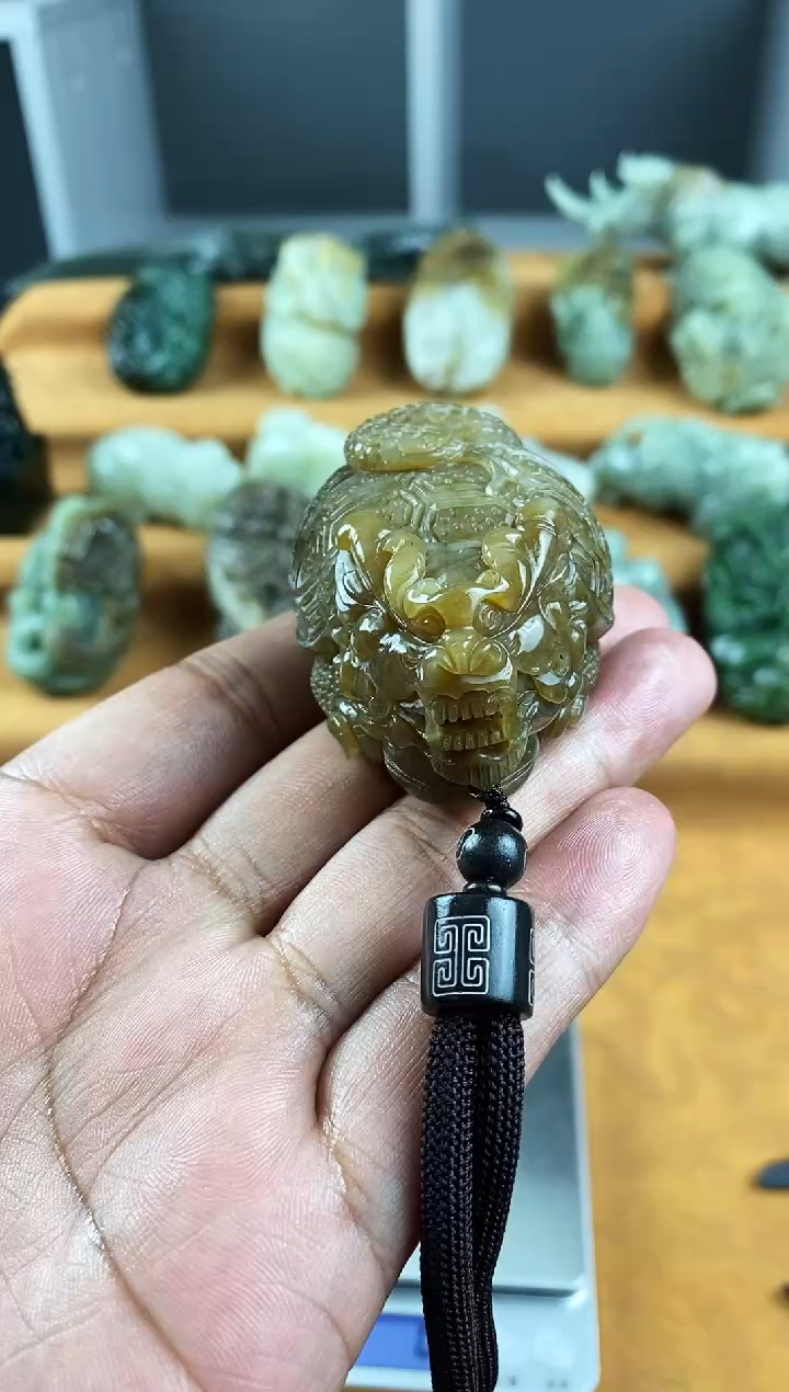 未镶嵌和田玉把件1