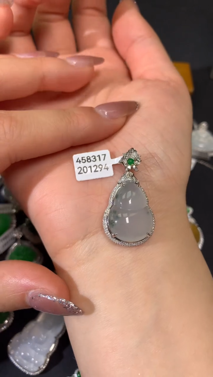 【闪购商品】翡翠18K金镶嵌吊坠(不含链)吊坠