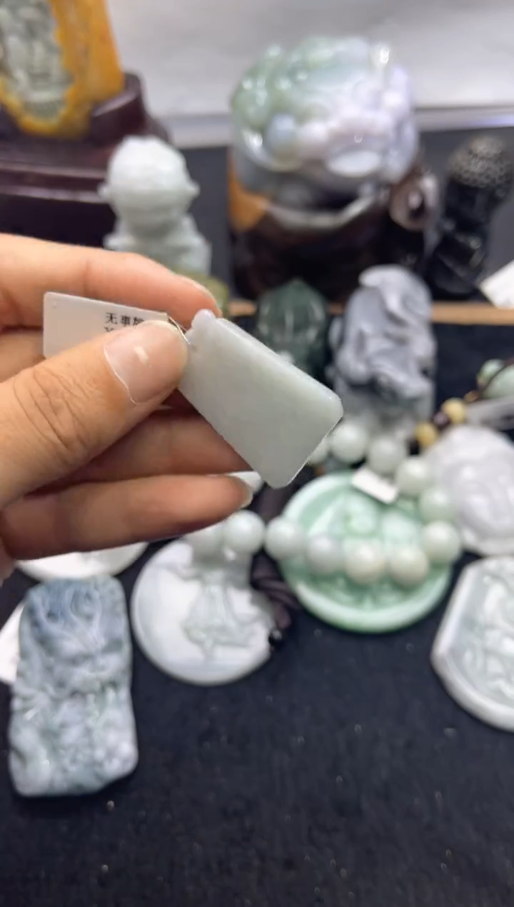 【闪购商品】翡翠颈饰未镶嵌00000221