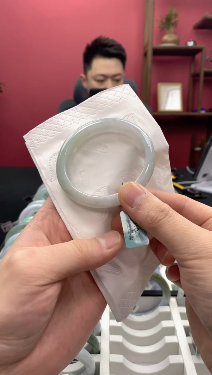 【闪购商品】翡翠手镯未镶嵌00004920