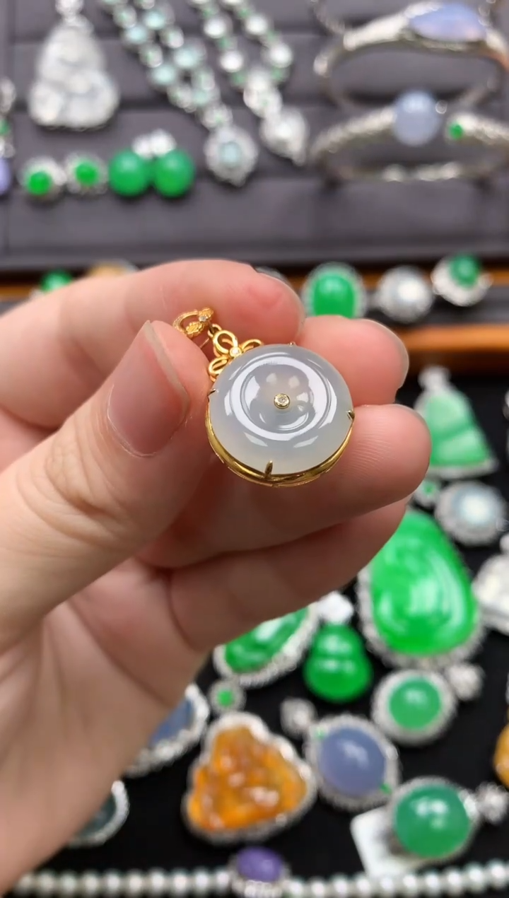 吊坠(不含链)18K金镶嵌翡翠翡翠