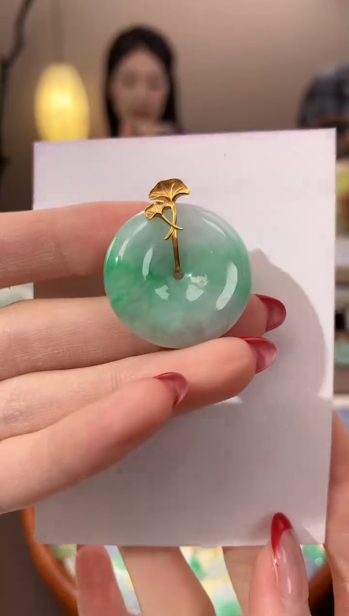 【闪购商品】翡翠颈饰18K金镶嵌天然缅甸a货翡翠