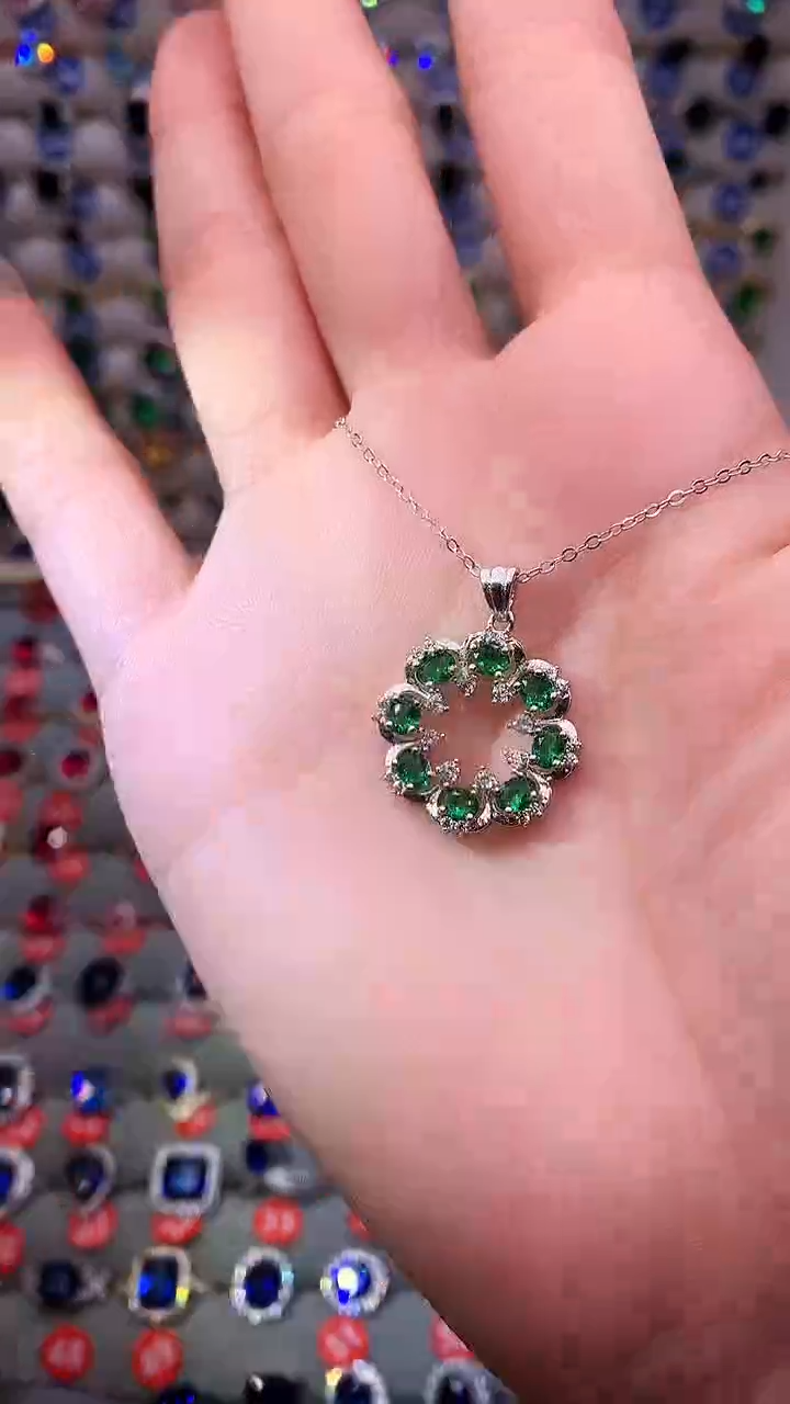 【闪购商品】透辉石吊坠银S925镶嵌1111