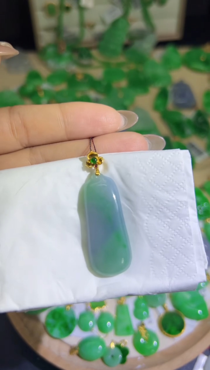 【闪购商品】翡翠颈饰18K金镶嵌Q缅料A货翡翠/支持复检/一件