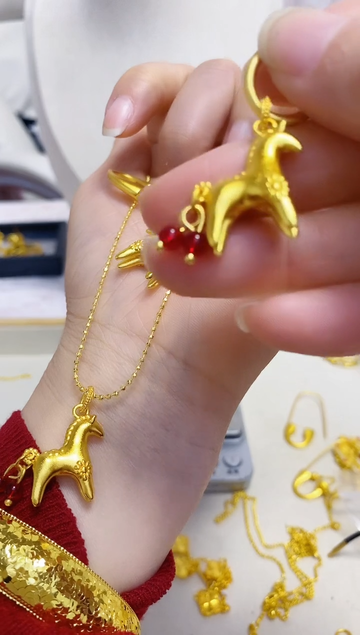 合金无022小马吊坠