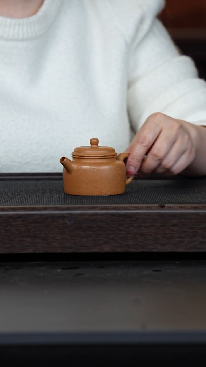 【闪购商品】紫砂茶壶老宕口黄金段小德钟