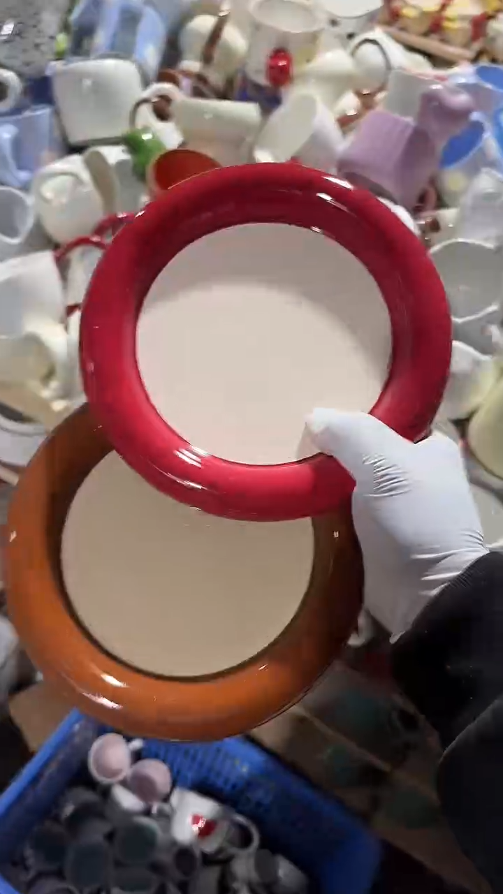 陶瓷2个胖胖盘微瑕 凑满20元包邮