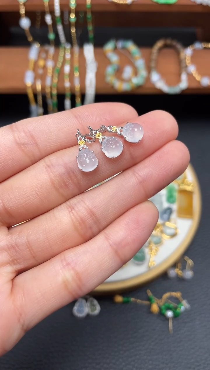 【闪购商品】翡翠吊坠(不含链)18K金镶嵌多样性发货一个   JK637