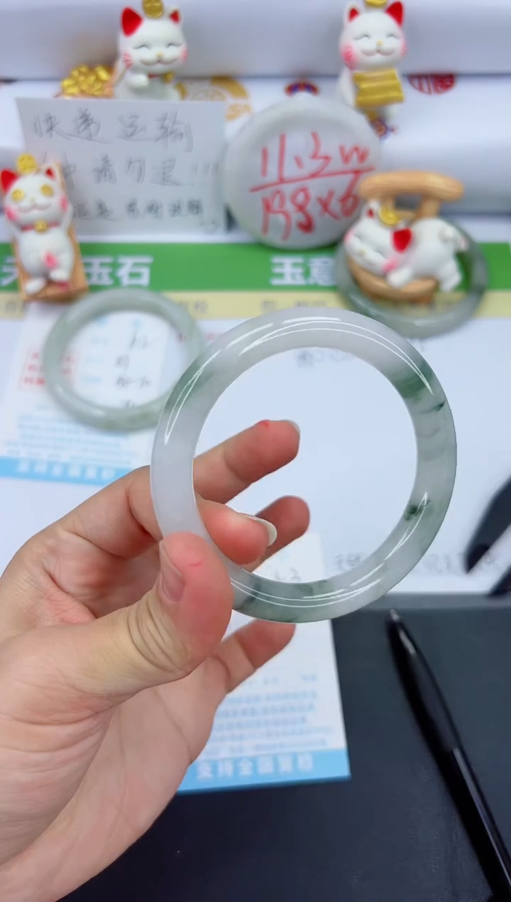【闪购商品】石英质玉手镯未镶嵌613-58.6