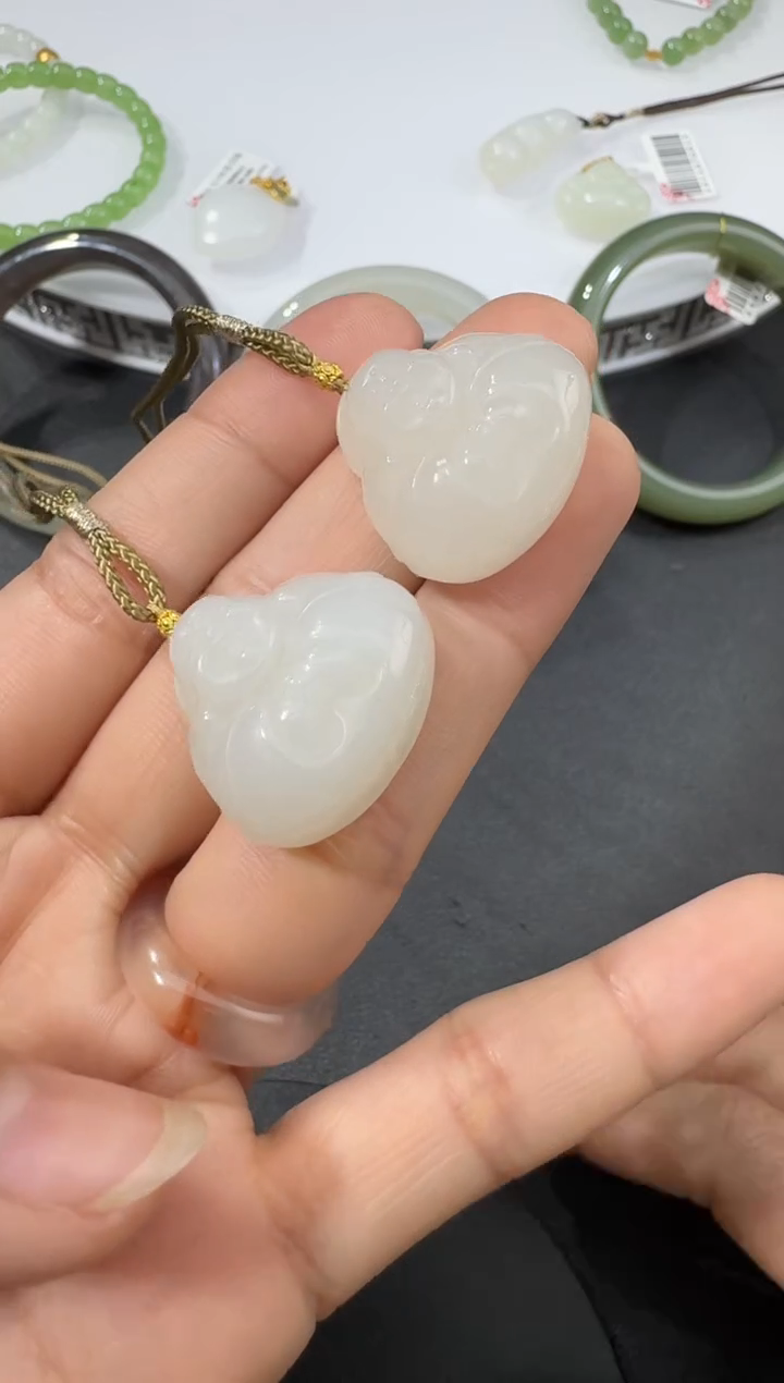 【闪购商品】和田玉吊坠多样性一件未镶嵌H0225-S564-38