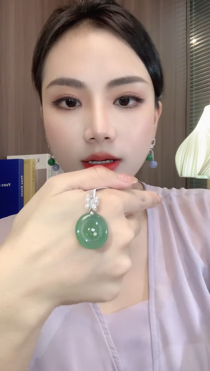 翡翠18K金镶嵌吊坠(不含链)A85