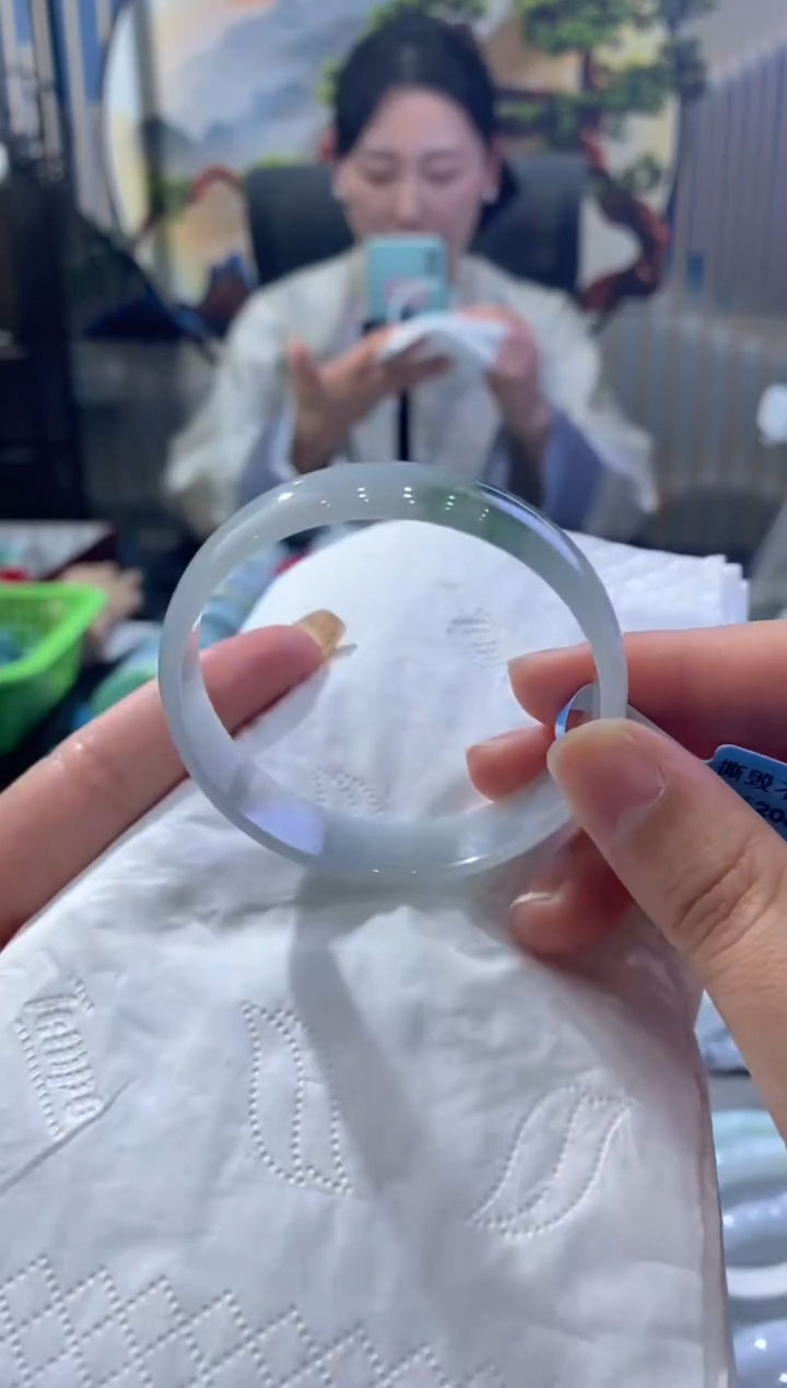 【闪购商品】翡翠手镯未镶嵌00008356