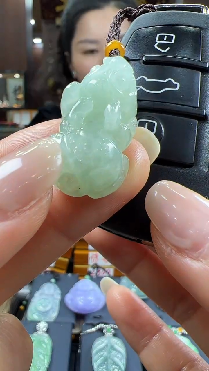 翡翠未镶嵌挂件貔貅手机挂