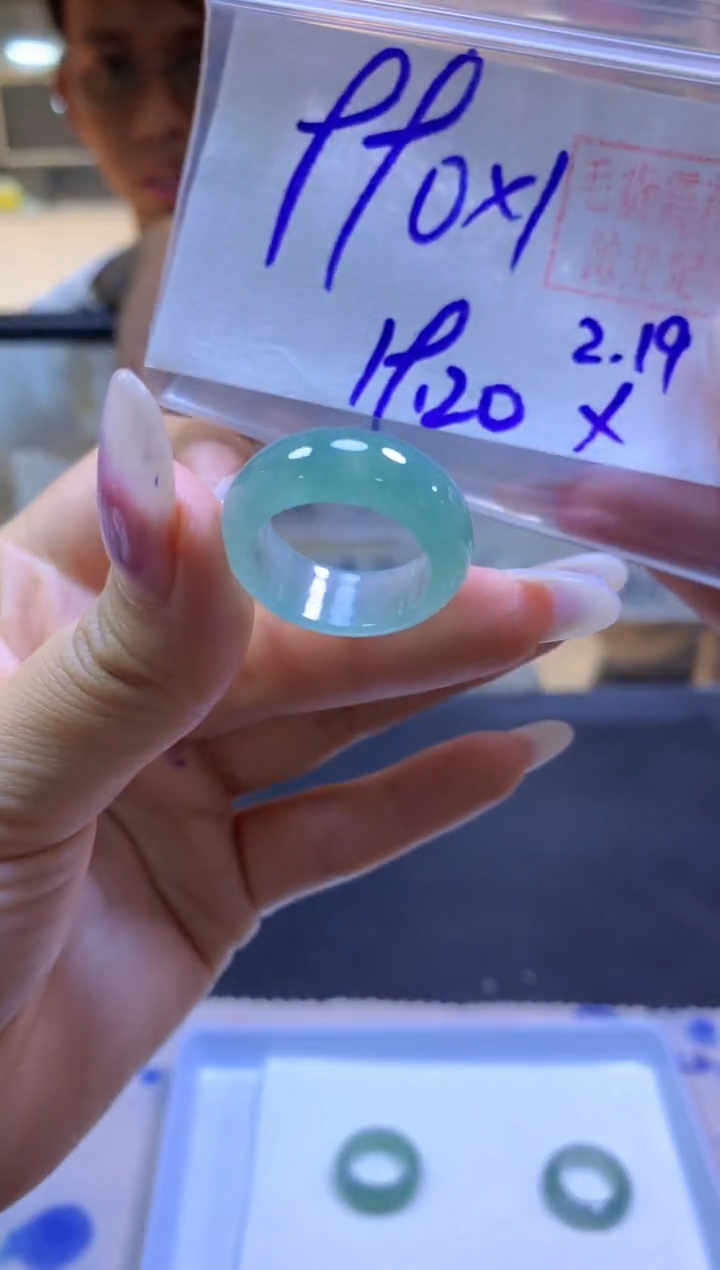 【闪购商品】定制翡翠未镶嵌戒圈#990元-毛货需精细抛光