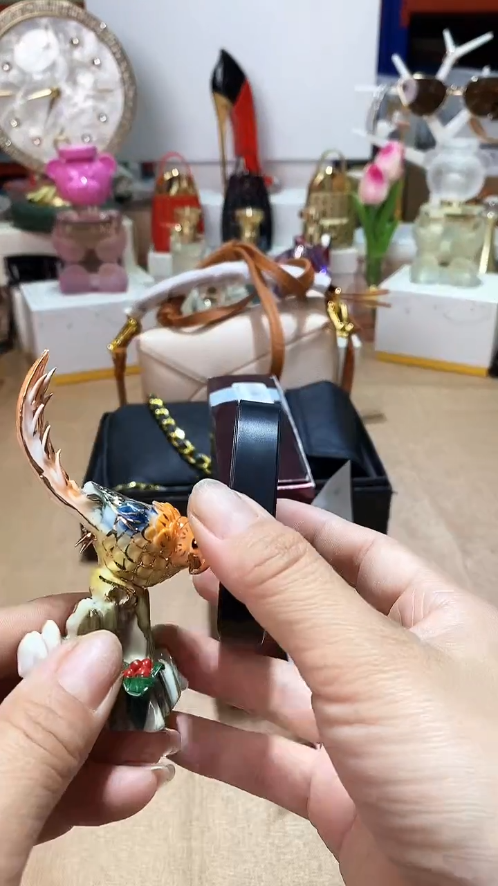 瓷片碗碟好物一件不留@@1