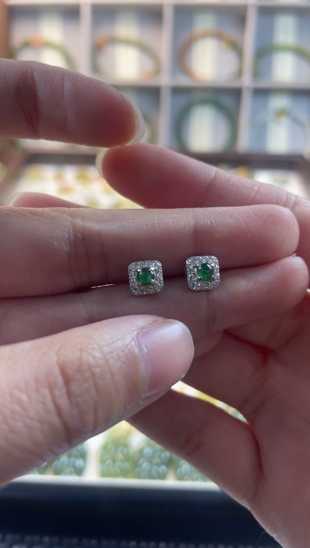 银S925镶嵌翡翠耳钉1