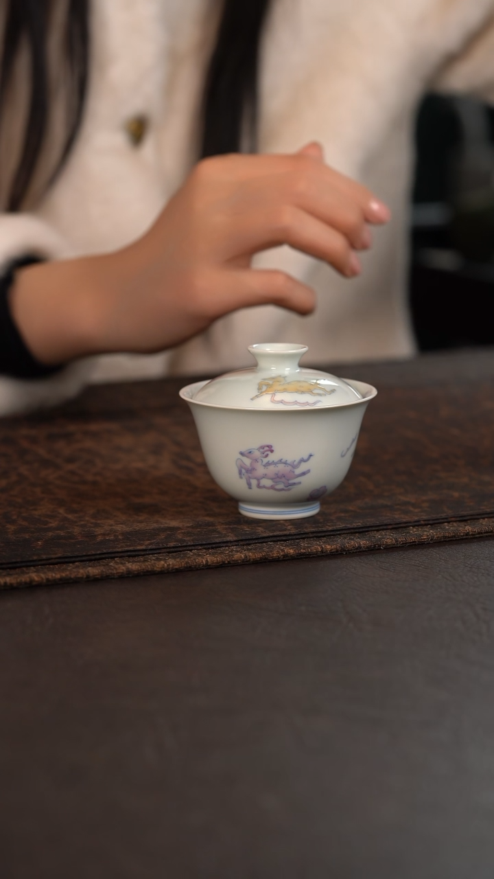 【闪购商品】杯聚澜堂斗彩小鹿小撇口盖碗