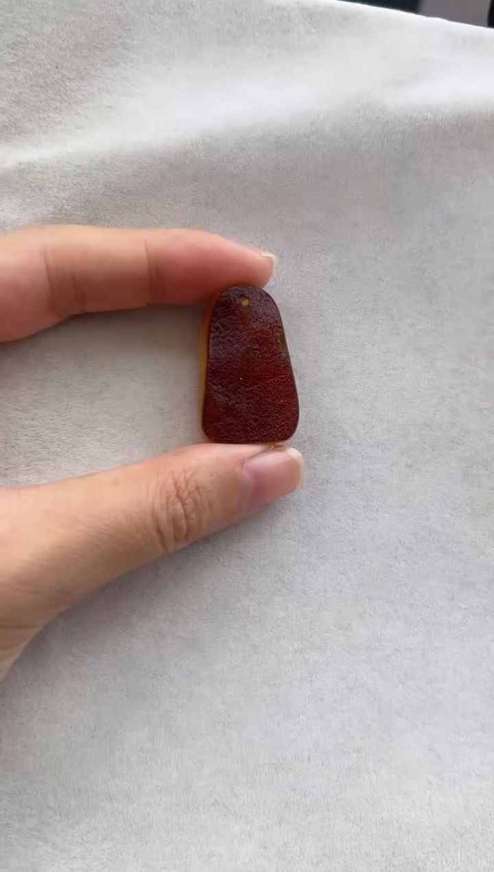 【闪购商品】琥珀裸石未镶嵌10115021-手机坠