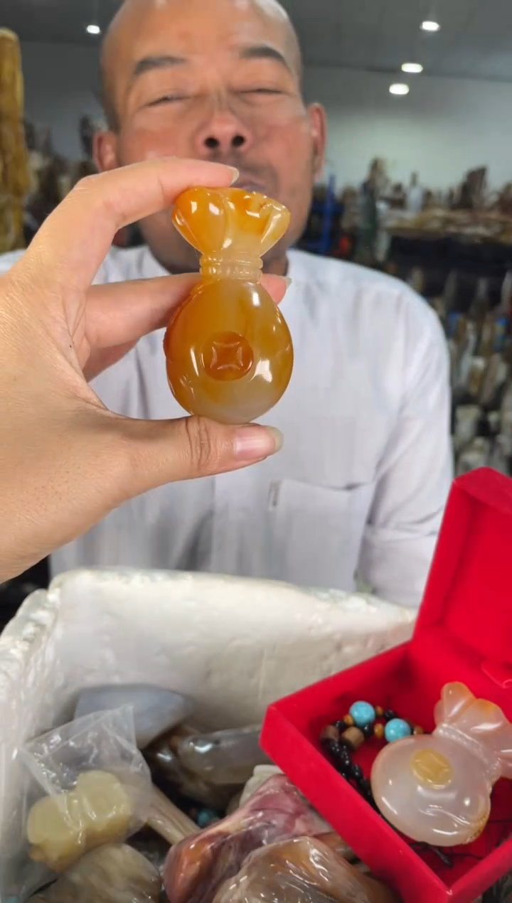 【闪购商品】玛瑙/玉髓未镶嵌手把18