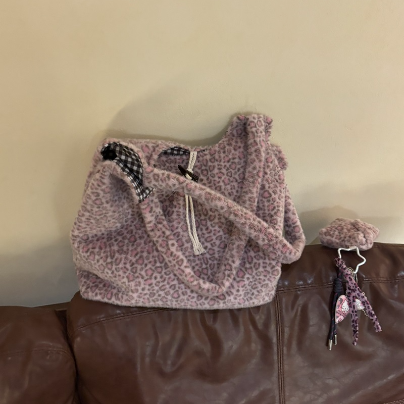  秋冬毛茸茸豹纹单肩包大容量便携百搭通勤包包时尚托特包ins