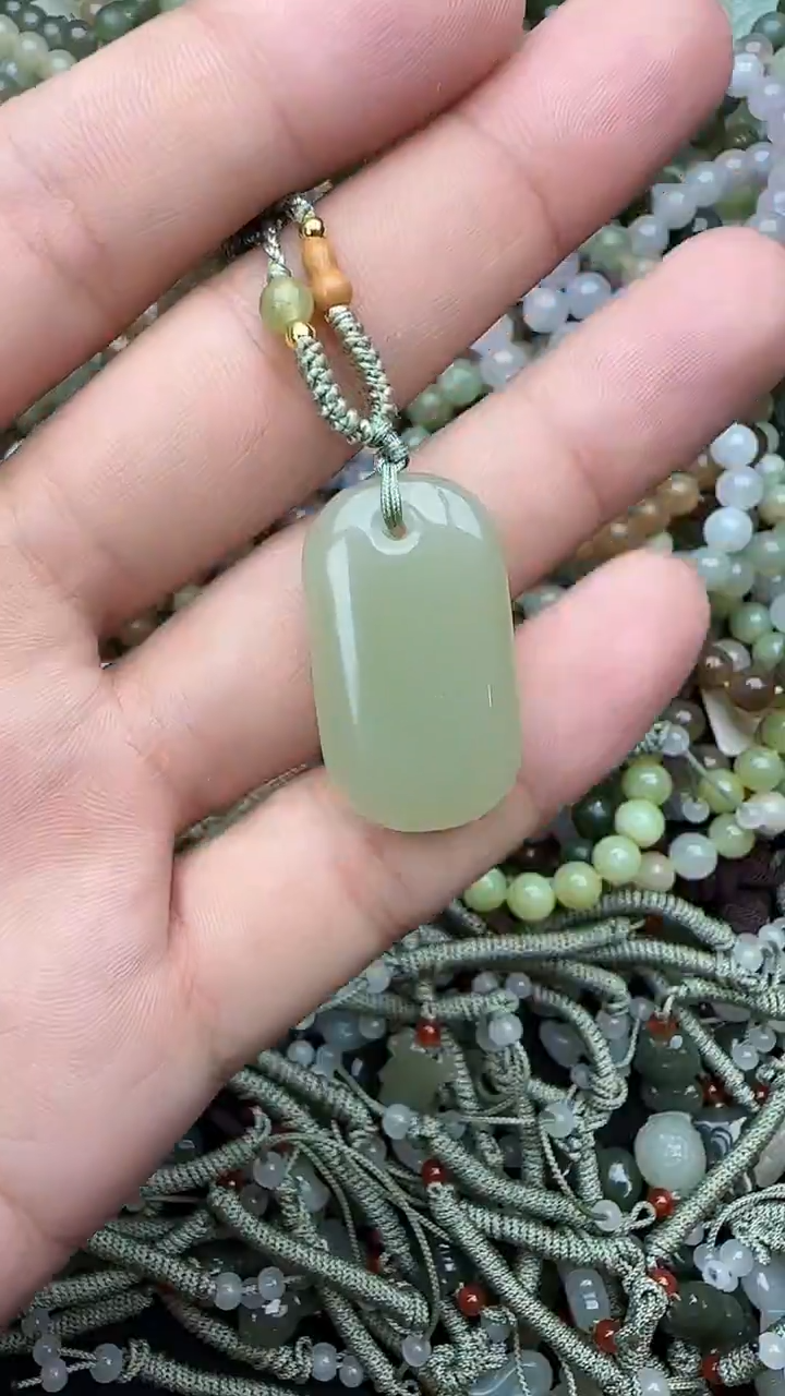 颈饰未镶嵌和田玉拍一发一