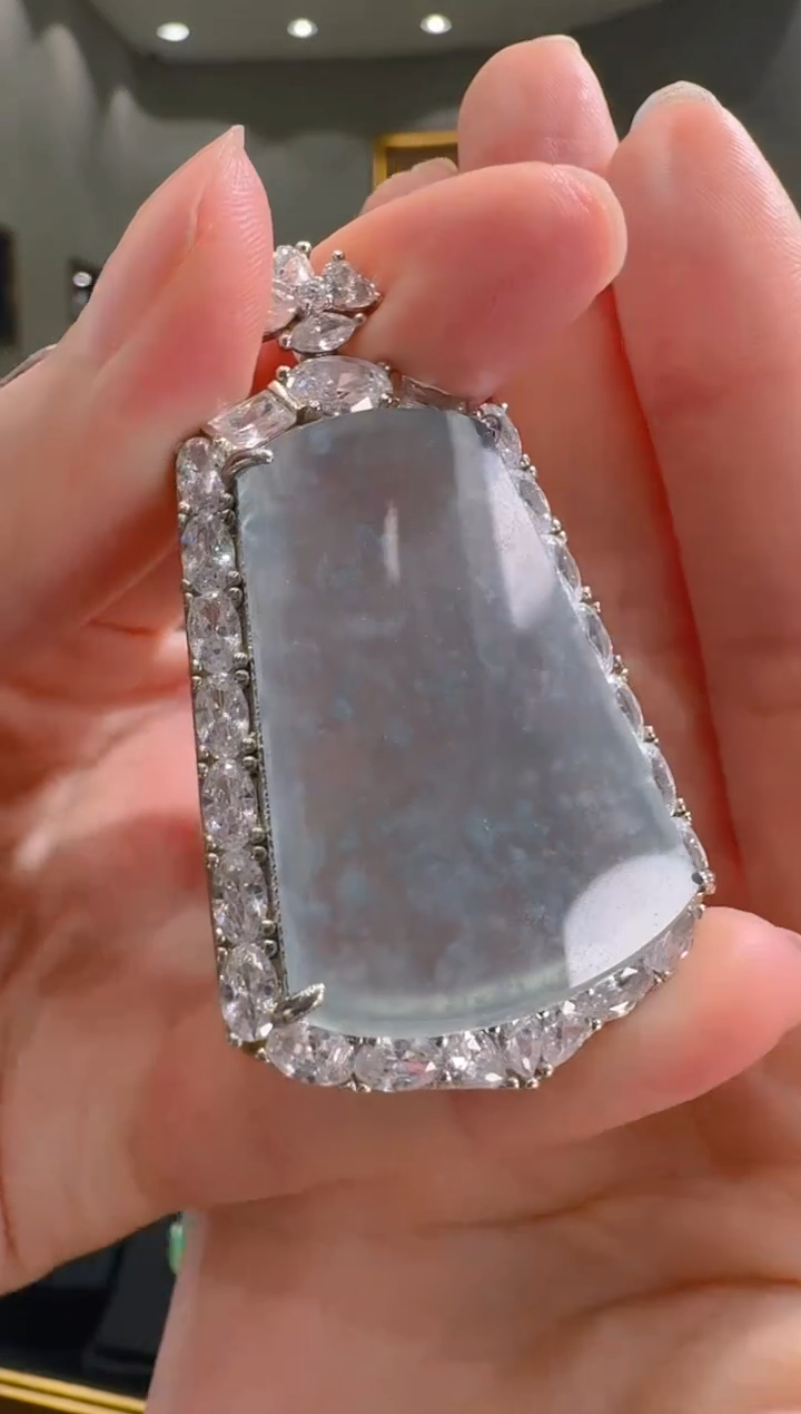 【闪购商品】翡翠吊坠(不含链)银S925镶嵌天然翡翠A货多样性发一件