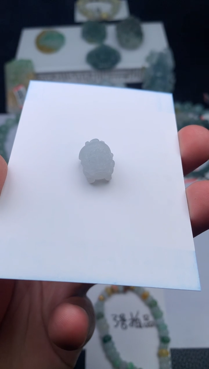 定制翡翠未镶嵌貔貅