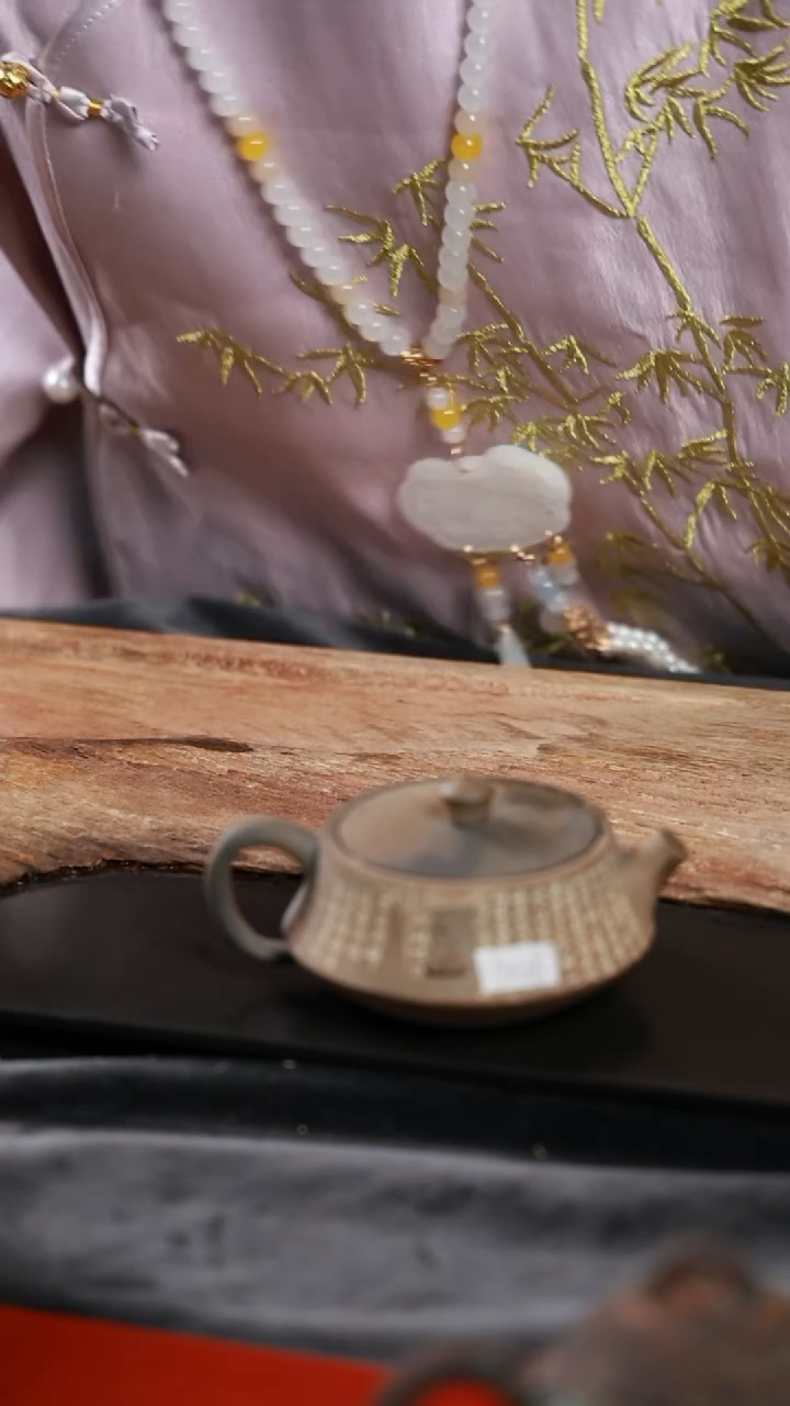 唯****璃【1001】刻填经文东离壶STX0047