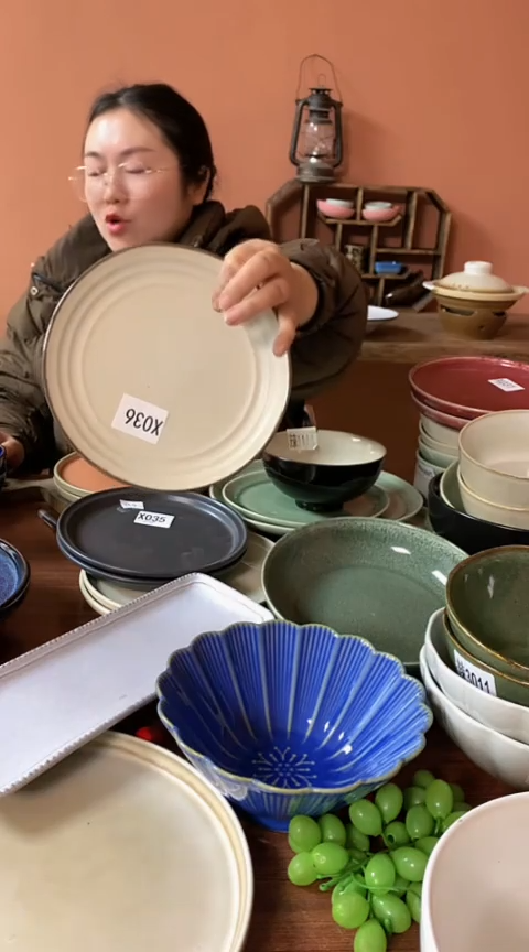 【闪购商品】碗X036 陶瓷盘子一个陶瓷