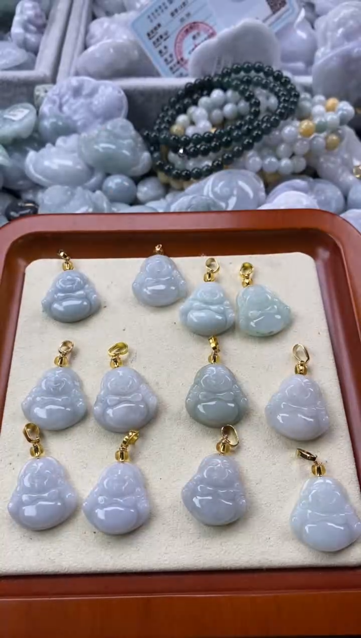 翡翠未镶嵌颈饰缅甸A货翡翠BF