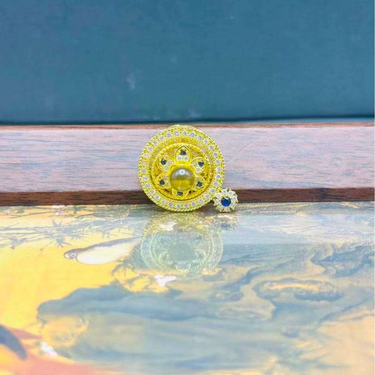 【董老板】镂空花丝气质旋转八宝罗盘合金吊坠赠链子