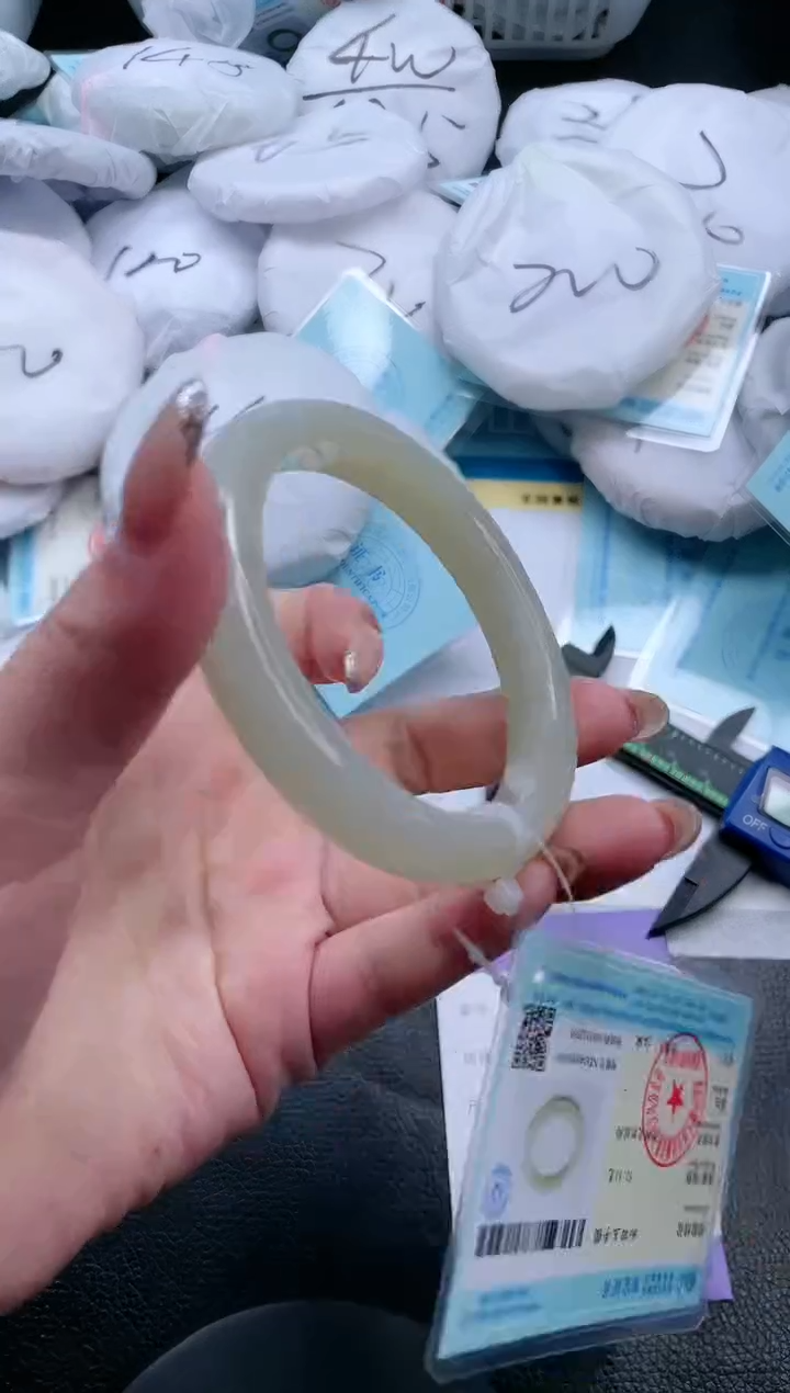 【闪购商品】和田玉手镯未镶嵌12V228-57