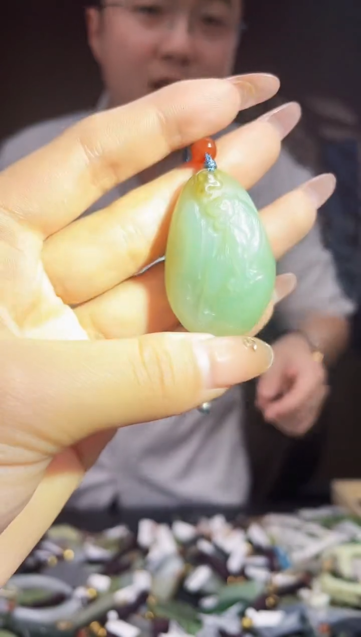 【闪购商品】和田玉颈饰未镶嵌拍一发一